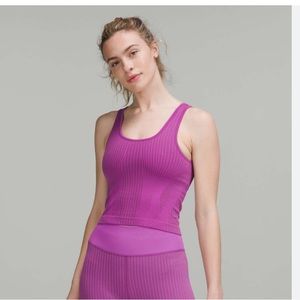 Lululemon Ebb to Street Crop Tank